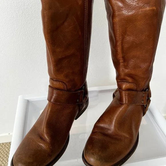 Frye Leather Back Zip Boots - Women - Size 6 - Beautiful Classic Boot - Picture 2 of 4